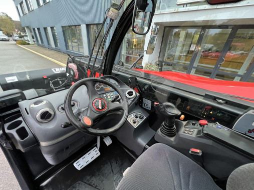 MLT 840-145 PS (2018. 4862 m/st)