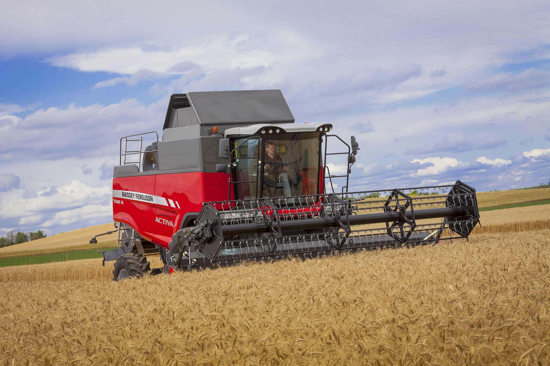 Massey Ferguson combines