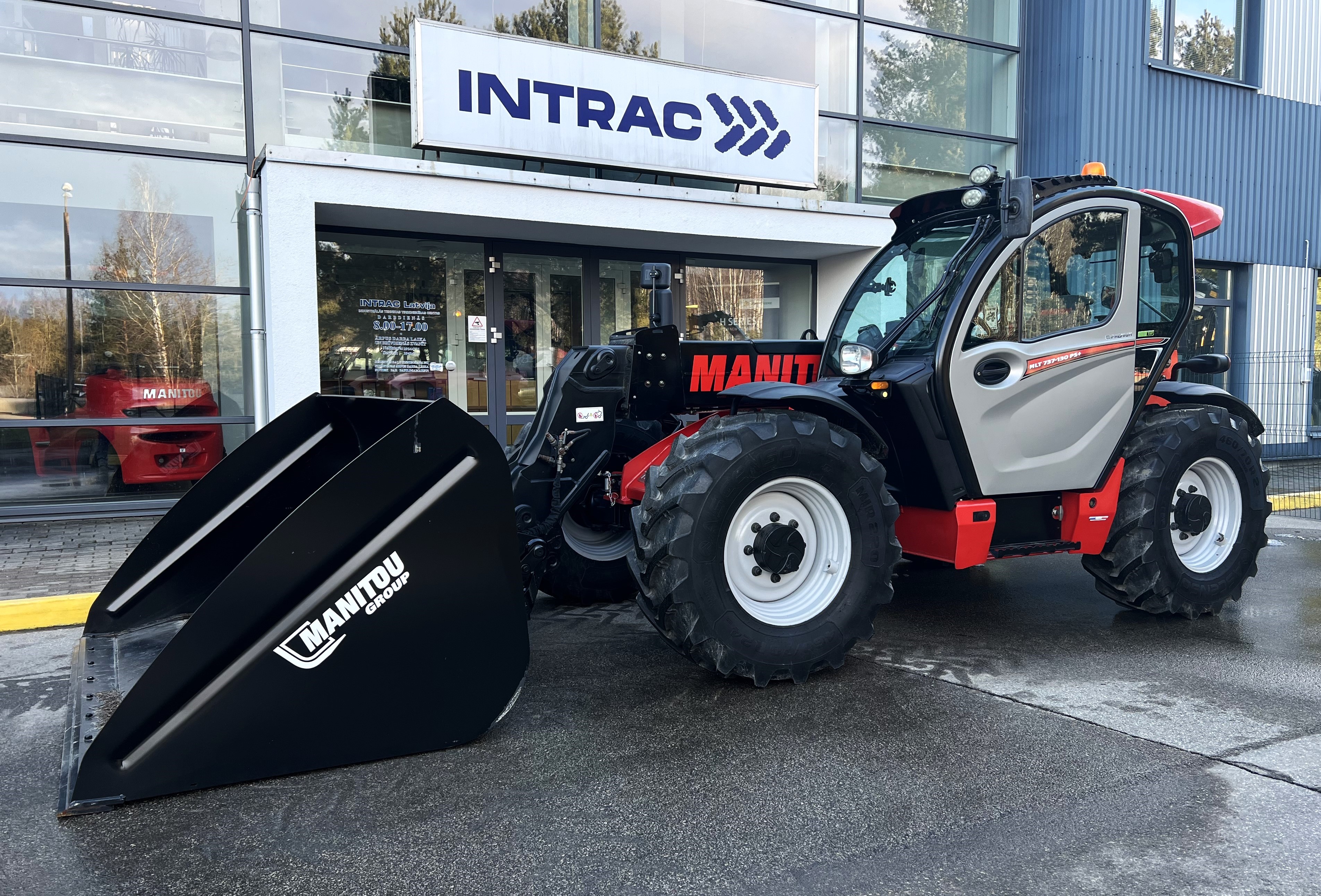 MLT 737-115D (2019. 4890 m/st)