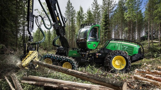 John Deere 1170G harvesters