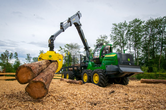 John Deere 2010H forvarders