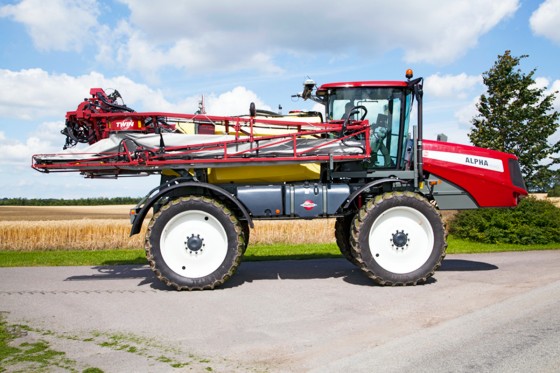 Self-propelled sprayers